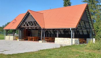 Wiata Stara Łomnica